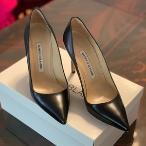 Manolo Blahnik Black BB Pumps